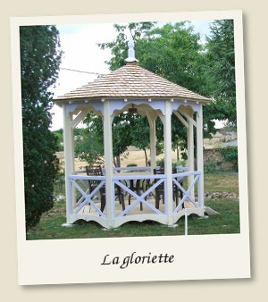 La gloriette dans le jardin